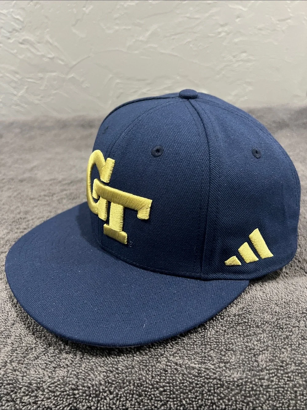 🔥🏈 New GEORGIA TECH YELLOWJACKETS College Adidas Fitted Flat Bill Hat Cap 7 1/8”